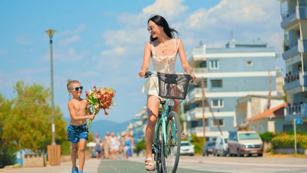 sinot-na-joce-panov-glaven-lik-vo-spotot-za-ajmo-na-more01.JPG