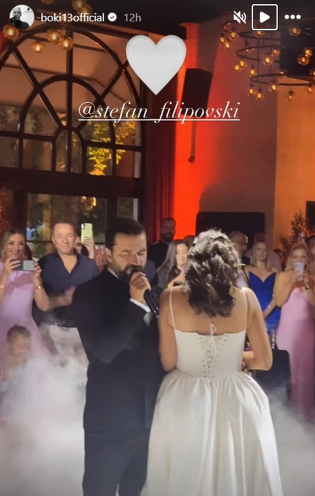 stefan-od-nekst-tajm-se-ozheni-so-sakanata-tinea-blesna-vo-elegantna-venchanica-so-tantela-foto-03.jpg