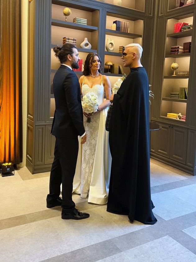 stefan-od-nekst-tajm-se-ozheni-so-sakanata-tinea-blesna-vo-elegantna-venchanica-so-tantela-foto-13.jpg