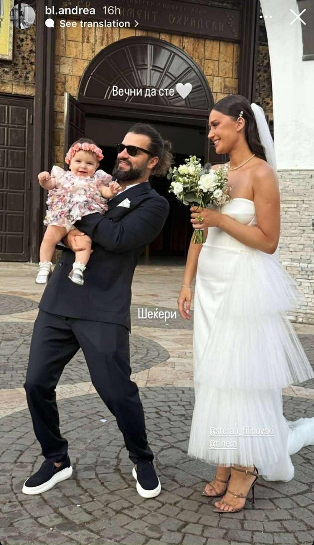 stefan-od-nekst-tajm-se-ozheni-so-sakanata-tinea-blesna-vo-elegantna-venchanica-so-tantela-foto-17.jpg