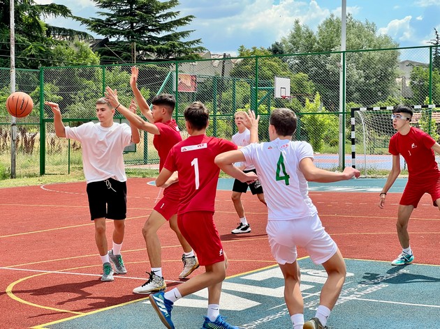timovite-od-strumica-i-kisela-voda-pobednici-na-turnirot-bidi-shampion-02.jpg