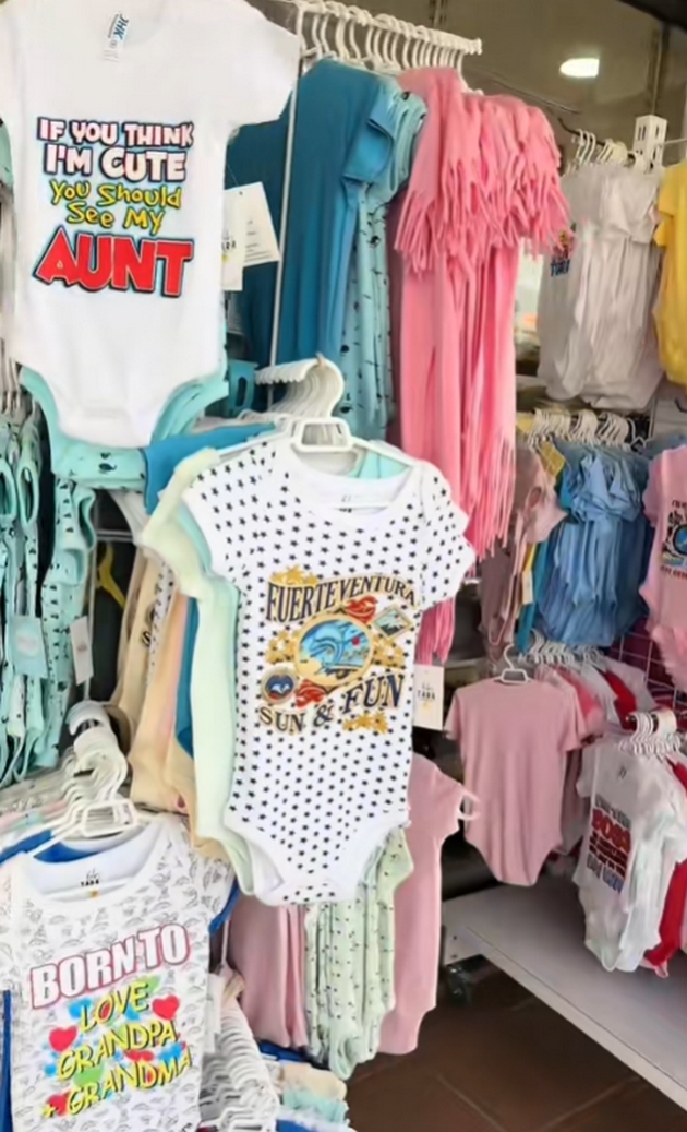 turistka-ja-razgnevi-javnosta-zafati-8-lezhalki-na-bazen-vo-shpanija-pa-otide-na-shoping-i-pojadok-so-semejstvoto-video-10.JPG
