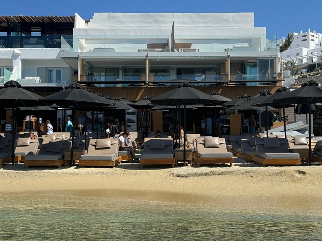 turistka-predupreduva-za-poznat-lokal-na-mikonos-mi-naplatija-1-000-evra-za-3-obroka-vo-menito-imaat-drugi-ceni-7.JPG