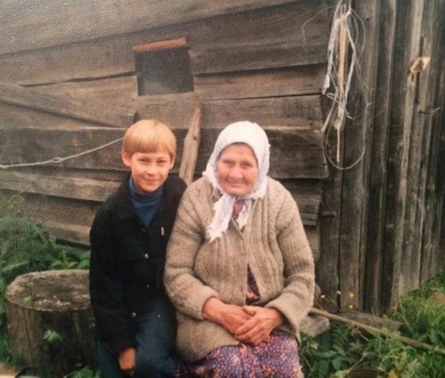 13-nostalgichni-fotki-koi-kje-ve-vratat-vo-detstvoto-koga-duri-i-svetot-mirisashe-poinaku-10.jpg