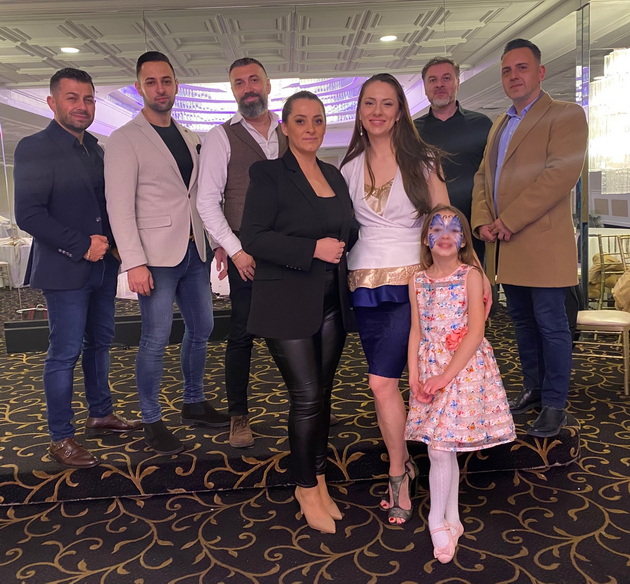 biljana-angjushev-10-godini-zhivee-vo-sad-otidovme-so-13-mesechno-bebe-teshko-najdovme-rabota-so-soprugot-zashto-bevme-prekvalifikuvani-35.jpg