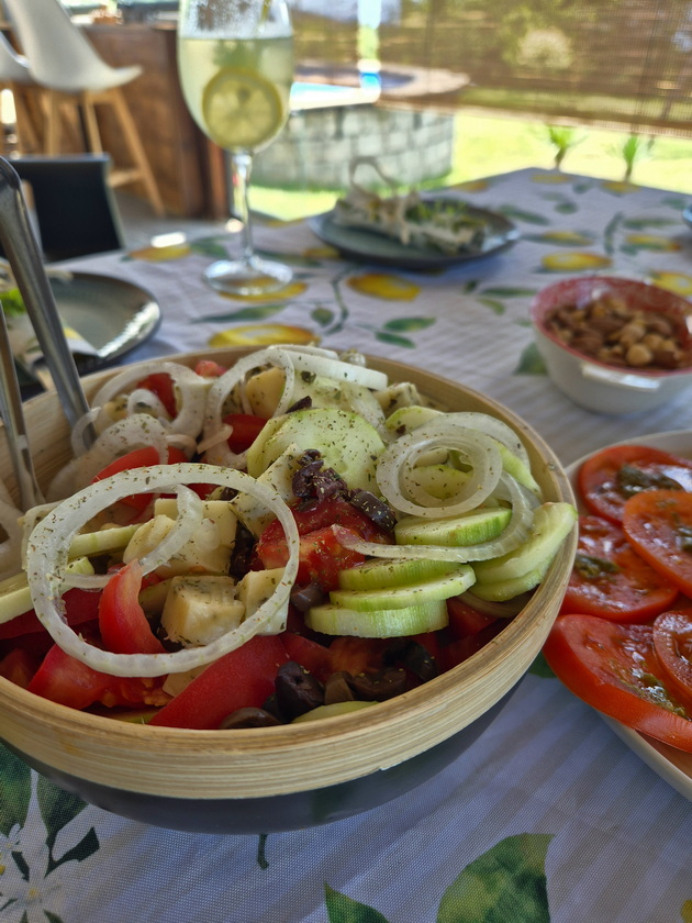 maja-od-ohrid-celo-leto-si-pravi-tematski-zabavi-so-limon-dekoracii-kupuvam-kaj-nas-inspiracija-mi-e-amalfi-10.jpg