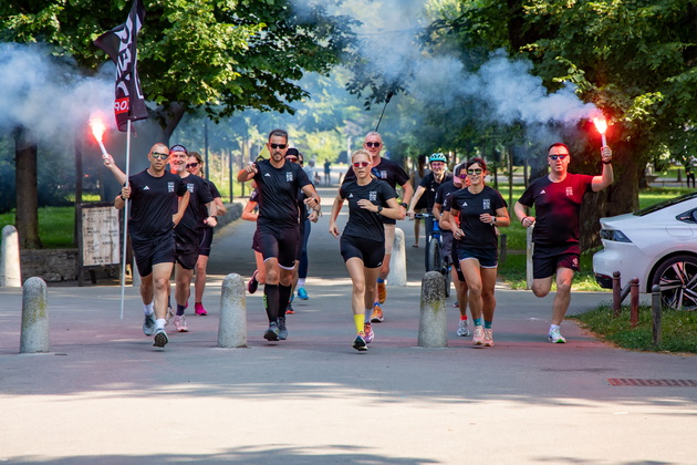 makedonci-istrchaa-450km-od-insbruk-do-ljubljana-na-timska-trka-na-vlez-vo-slovenija-ne-isplashija-volci-zavrshivme-za-40-chasa-38.jpg