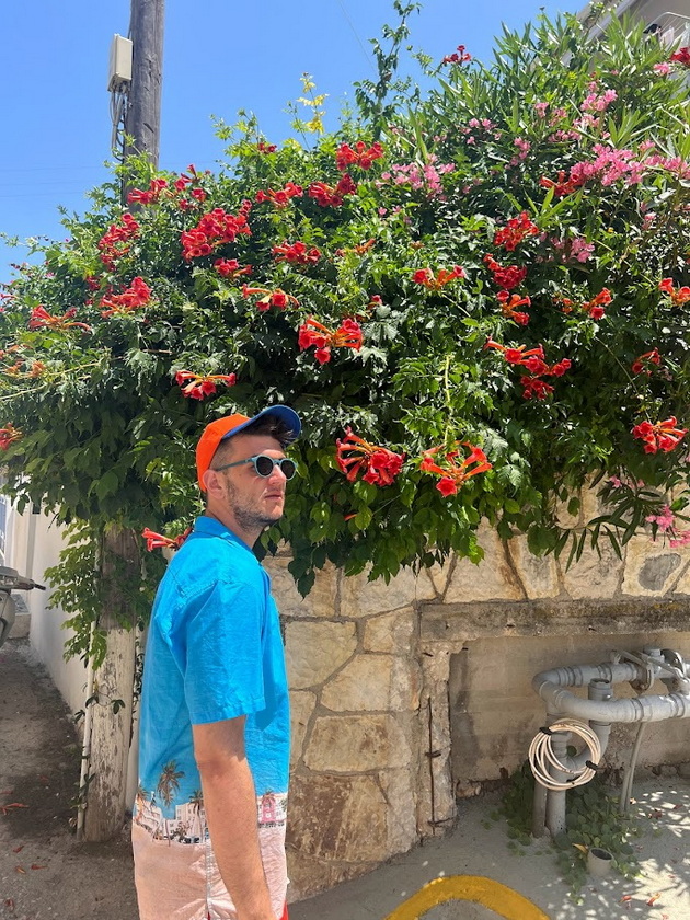 na-odmor-so-branko-na-lefkada-si-nosam-lezhalka-na-sekoja-plazha-vo-3-godini-nikogash-ne-sum-nachekal-ogromni-branovi-20.jpg