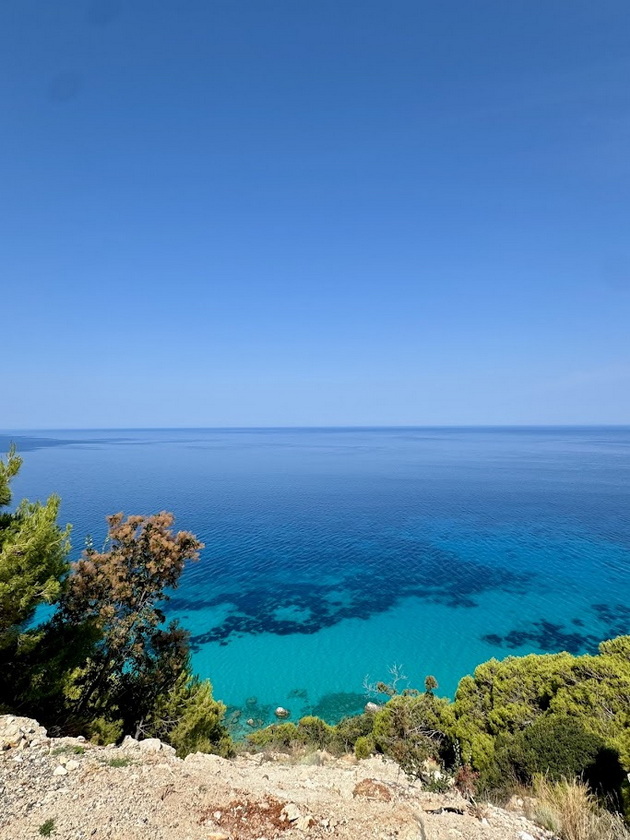 na-odmor-so-branko-na-lefkada-si-nosam-lezhalka-na-sekoja-plazha-vo-3-godini-nikogash-ne-sum-nachekal-ogromni-branovi-28.jpg