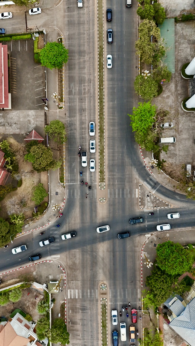 petar-od-pirava-za-patuvanjeto-vo-laos-zavrshiv-vo-zatvor-no-koga-policajcite-slushnaa-jugoslavija-donesoa-pivo-21.jpg