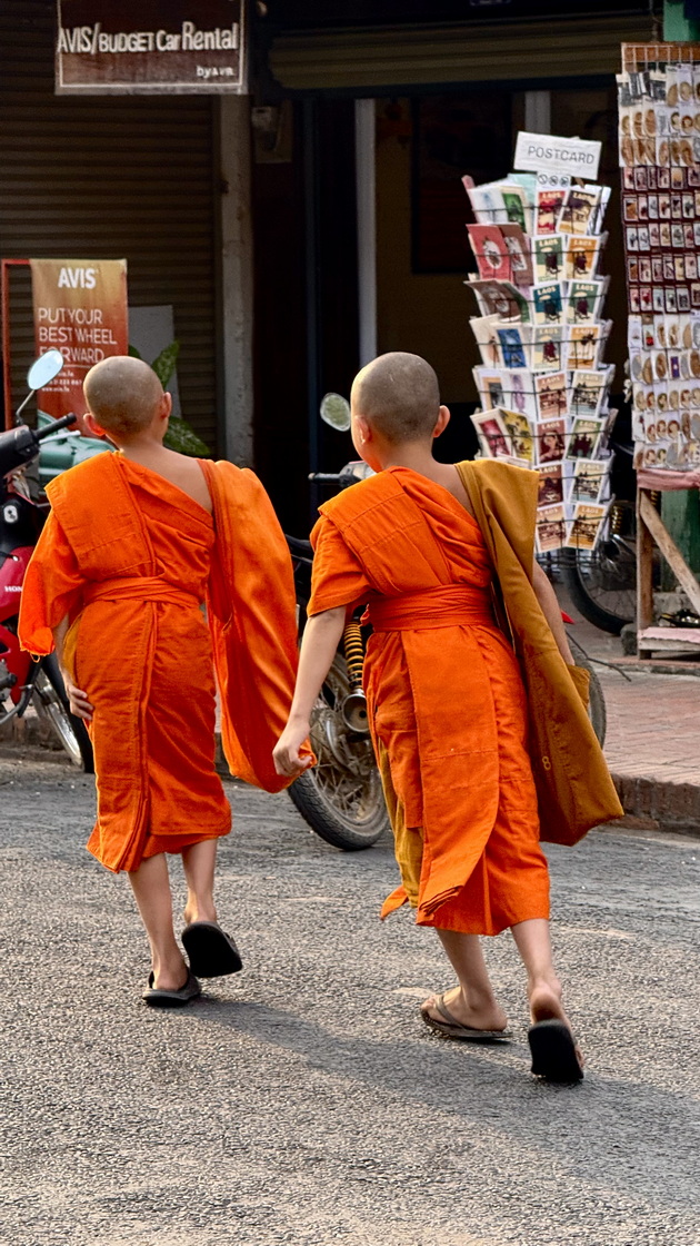 petar-od-pirava-za-patuvanjeto-vo-laos-zavrshiv-vo-zatvor-no-koga-policajcite-slushnaa-jugoslavija-donesoa-pivo-58.jpg