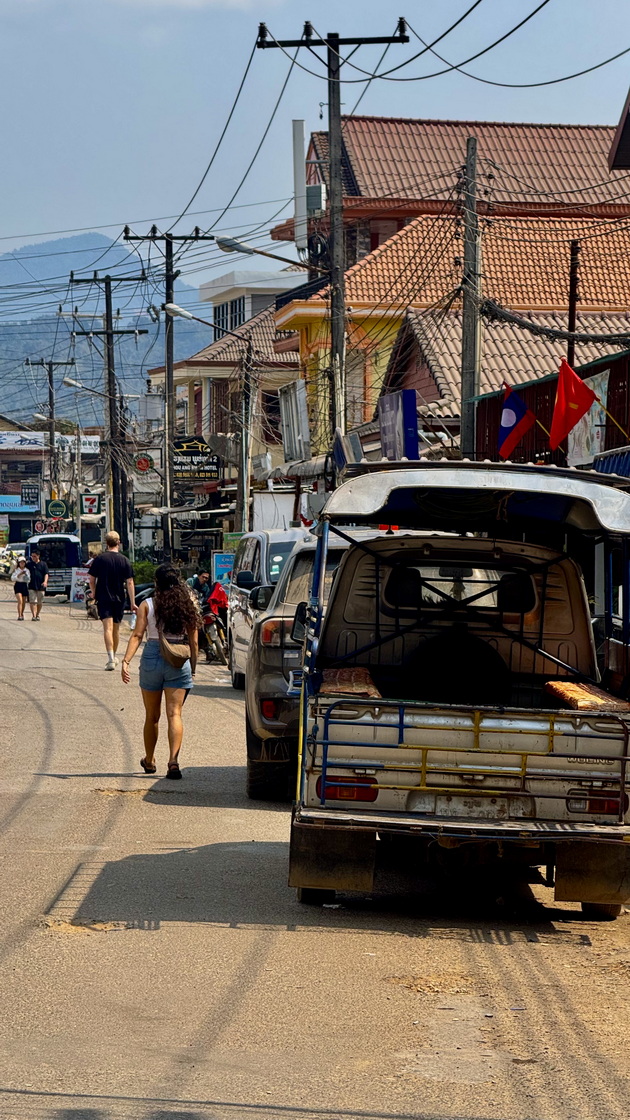petar-od-pirava-za-patuvanjeto-vo-laos-zavrshiv-vo-zatvor-no-koga-policajcite-slushnaa-jugoslavija-donesoa-pivo-62.jpg