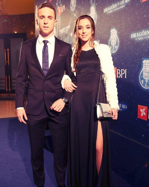 tinejdjerskata-ljubov-mu-beshe-sopruga-samo-11-dena-najsrekjnite-momenti-na-diogo-djoto-i-sakanata-niz-fotografii-13.jpg