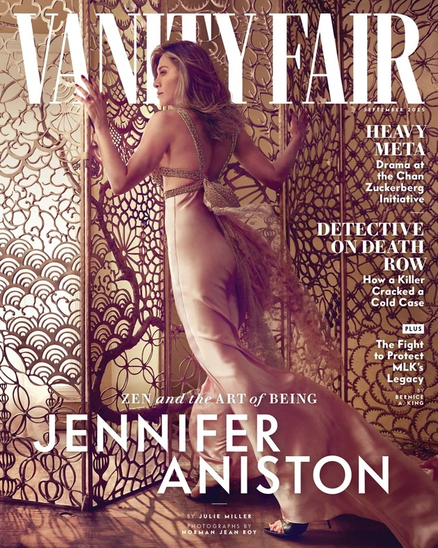 jenifer-aniston-po-20-godini-zboruva-za-razvodot-od-bred-pit-taa-era-ja-pamtam-kako-ljuboven-triagolnik-imam-traumi-od-tabloidite-02.jpg