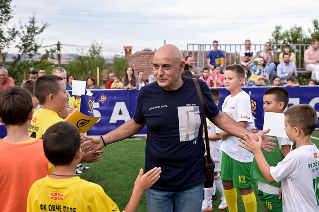 mozzart-ja-pishuva-sportskata-prikazna-nov-teren-za-idnite-shampioni-vo-sveti-nikole-04.jpg