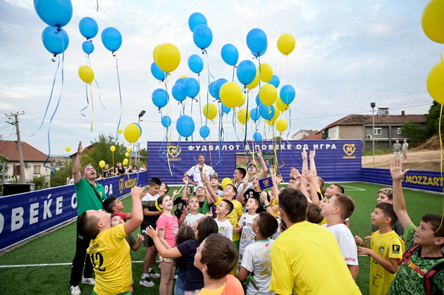 mozzart-ja-pishuva-sportskata-prikazna-nov-teren-za-idnite-shampioni-vo-sveti-nikole-06.jpg