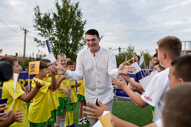 mozzart-ja-pishuva-sportskata-prikazna-nov-teren-za-idnite-shampioni-vo-sveti-nikole-10.jpg