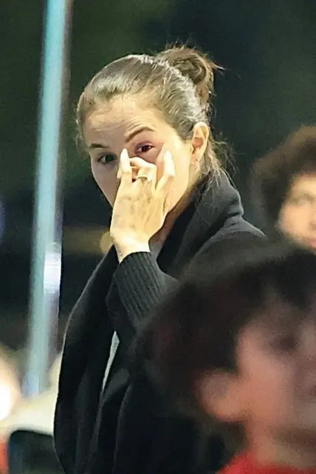 selena-gomez-na-ruchek-nesredena-hejli-biber-jade-kolach-vo-avtomobil-foto-dokazi-deka-i-dzvezdite-se-obichni-lugje-12.jpg