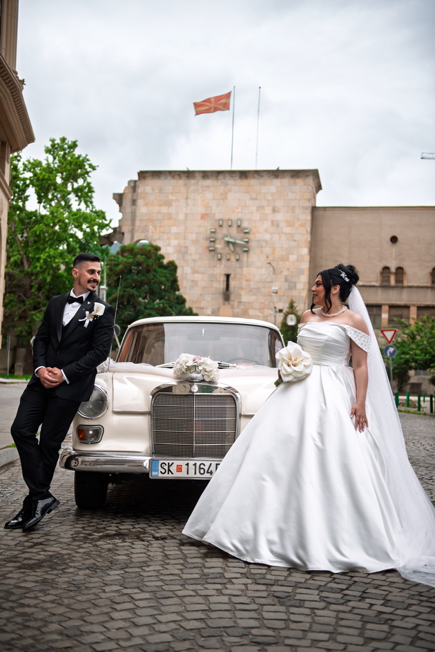 simona-i-bojan-napravija-svadbena-fotosesija-vo-teretana-tamu-se-zapoznavme-i-sekoja-minuta-ne-potsetuvashe-na-iskrite-od-porano-03.jpeg