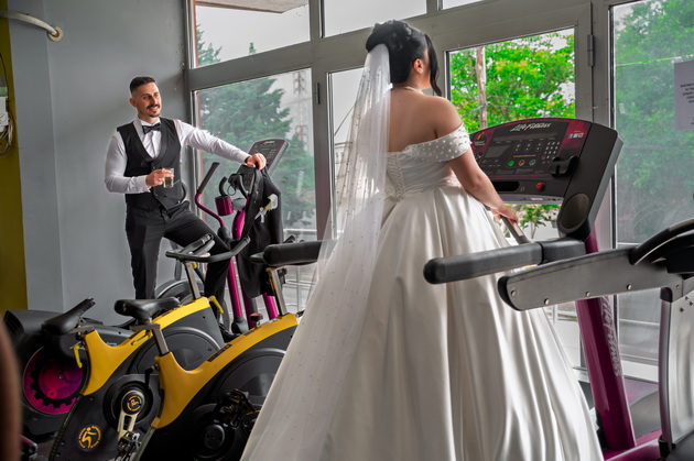 simona-i-bojan-napravija-svadbena-fotosesija-vo-teretana-tamu-se-zapoznavme-i-sekoja-minuta-ne-potsetuvashe-na-iskrite-od-porano-41.jpeg