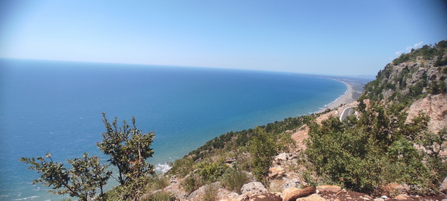pece-od-superhiks-za-letuvanjeto-vo-albanija-se-sheguva-deka-e-patlidjan-turist-otkriva-skrieni-biseri-tamu-09.jpg