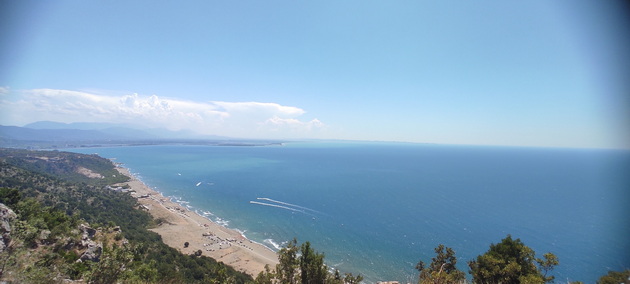 pece-od-superhiks-za-letuvanjeto-vo-albanija-se-sheguva-deka-e-patlidjan-turist-otkriva-skrieni-biseri-tamu-11.jpg