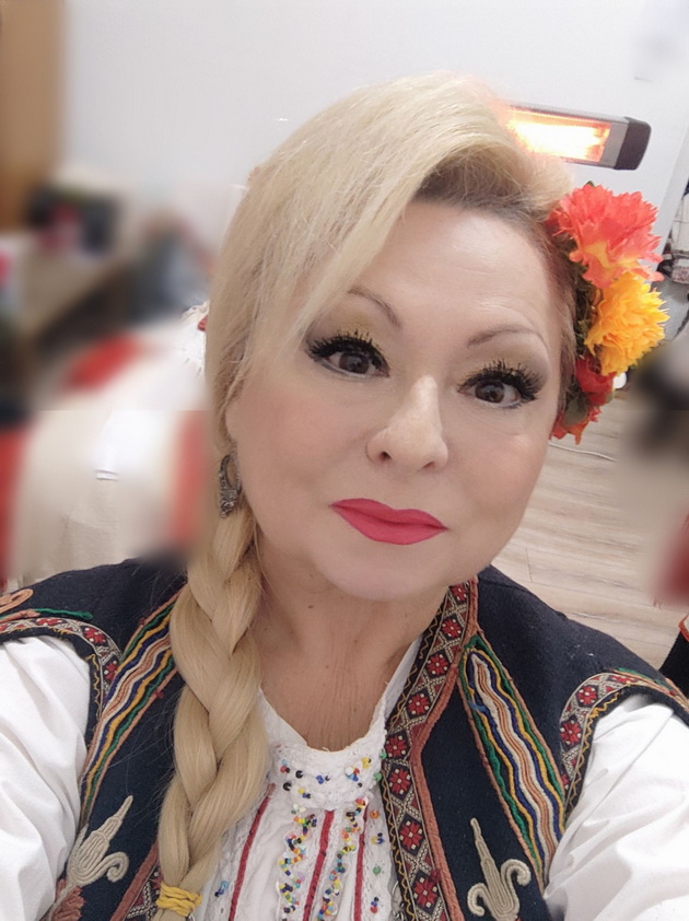 slava-ti-bozhe-suzana-spasovska-go-proslavi-61-iot-rodenden-duvna-svekjichki-za-nea-godinite-se-samo-brojka-02.jpg