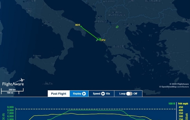 avion-se-zapalil-po-poletuvanjeto-od-krf-pilotite-uspeshno-sletale-vo-italija-i-spasile-273-patnici-video.JPG