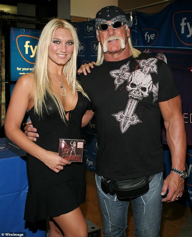 hulk-hogan-e-ubien-nekoj-napravil-greshka-i-probuva-da-ja-skrie-misterija-okolu-smrtta-na-poznatiot-borach-02.JPG