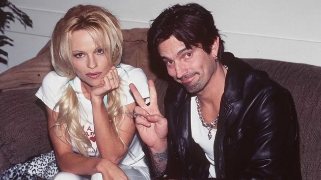 transformacijata-na-pamela-anderson-od-plastichna-rusokosa-so-5-razvodi-do-inspirativna-akterka-koja-najde-vistinska-ljubov-02.JPG