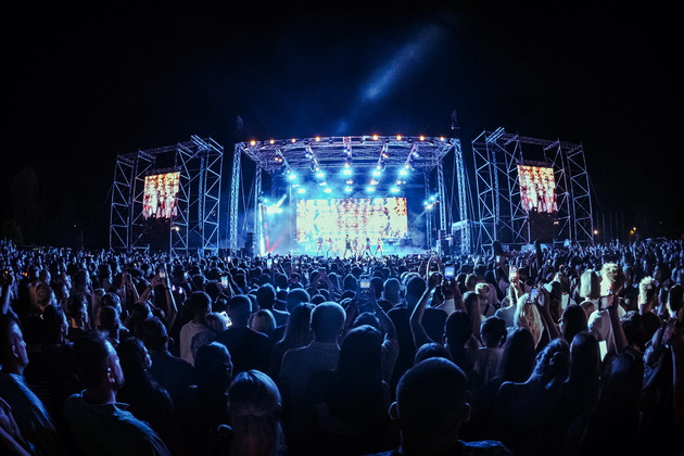 djejson-derulo-napravi-spektakl-vo-ohrid-za-ilinden-se-simna-vo-publika-go-ostavi-srceto-na-scena-11.jpg