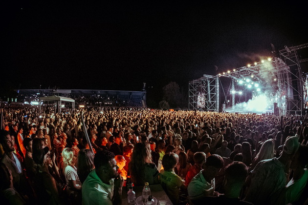 djejson-derulo-napravi-spektakl-vo-ohrid-za-ilinden-se-simna-vo-publika-go-ostavi-srceto-na-scena-22.jpg