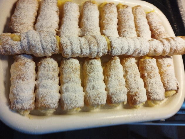 domashni-grklani-po-recept-na-makedonkata-zorka-desert-shto-kje-ve-osvoi-na-prv-zalak-02.jpg