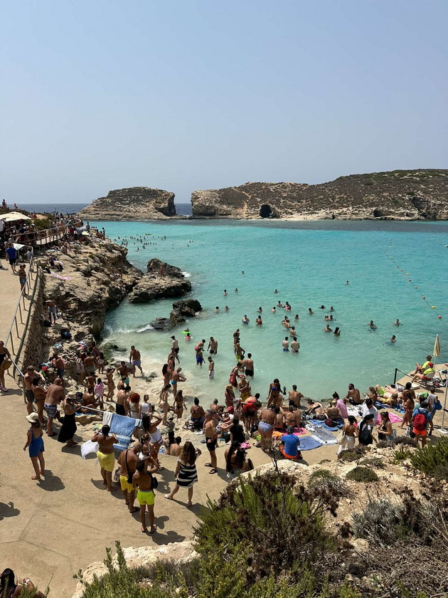 na-odmor-so-stefanija-krzheska-na-malta-ne-mi-se-dopadna-guzhvata-na-plazhite-lezhalki-se-do-30-gradot-birgu-me-voodushevi-15.jpg