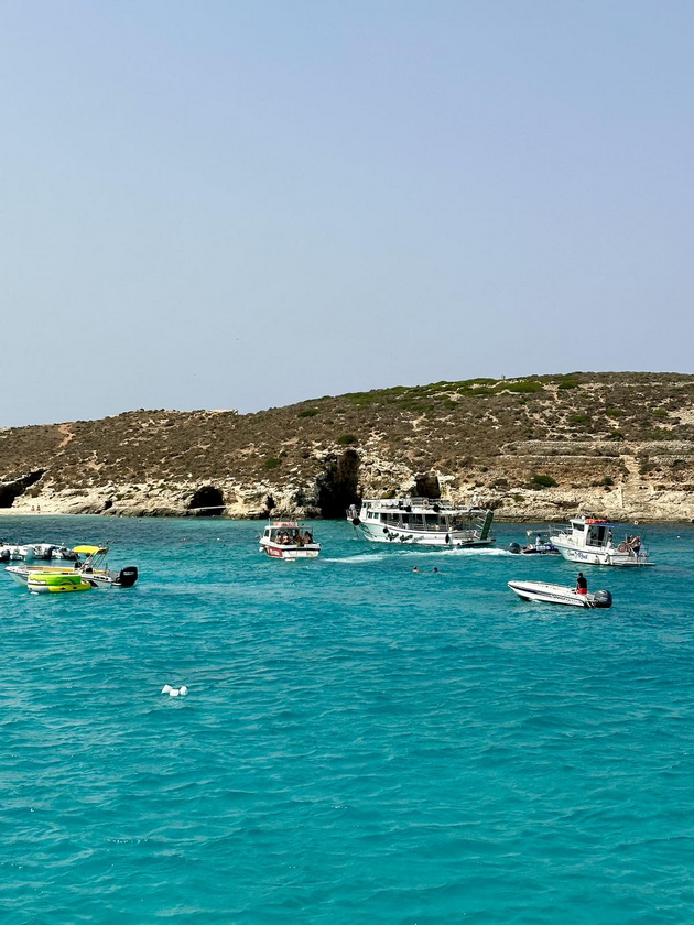 na-odmor-so-stefanija-krzheska-na-malta-ne-mi-se-dopadna-guzhvata-na-plazhite-lezhalki-se-do-30-gradot-birgu-me-voodushevi-20.jpg