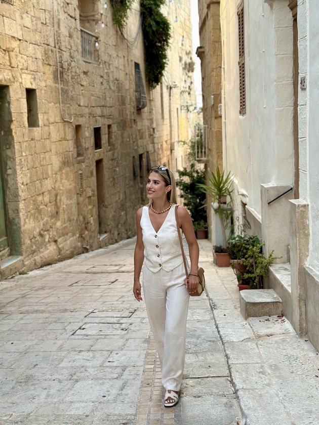 na-odmor-so-stefanija-krzheska-na-malta-ne-mi-se-dopadna-guzhvata-na-plazhite-lezhalki-se-do-30-gradot-birgu-me-voodushevi-22.jpg