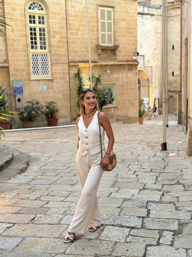 na-odmor-so-stefanija-krzheska-na-malta-ne-mi-se-dopadna-guzhvata-na-plazhite-lezhalki-se-do-30-gradot-birgu-me-voodushevi-24.jpg