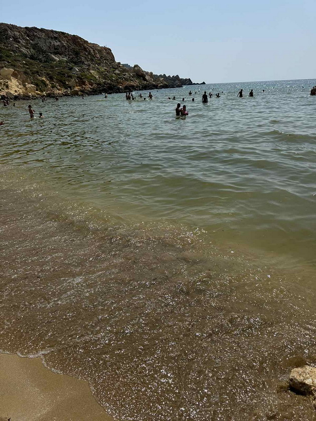 na-odmor-so-stefanija-krzheska-na-malta-ne-mi-se-dopadna-guzhvata-na-plazhite-lezhalki-se-do-30-gradot-birgu-me-voodushevi-42.jpg