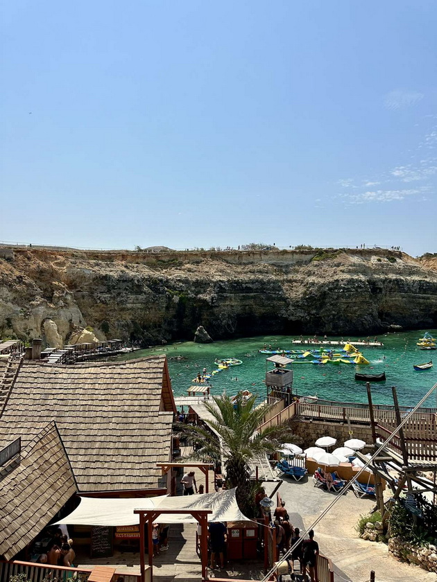 na-odmor-so-stefanija-krzheska-na-malta-ne-mi-se-dopadna-guzhvata-na-plazhite-lezhalki-se-do-30-gradot-birgu-me-voodushevi-58.jpg
