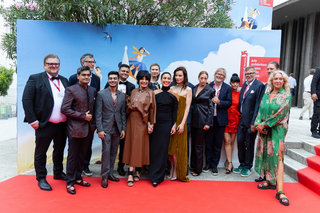 stoechki-ovacii-za-nikola-ristanovski-i-sestrite-mitevski-vo-venecija-filmot-za-majka-tereza-imashe-svetska-premiera-07.jpg