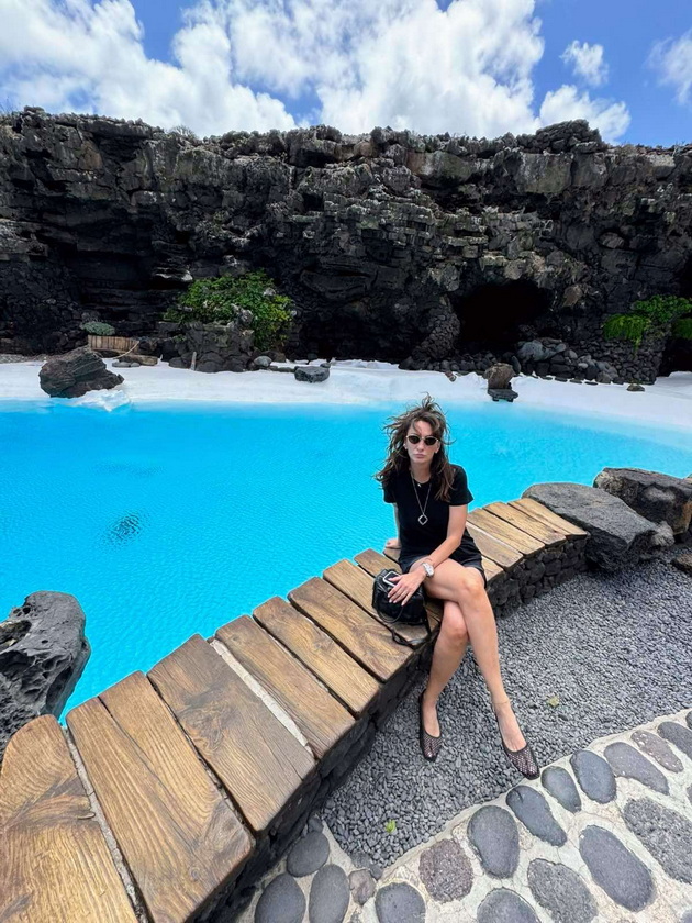 na-odmor-so-jana-klopchevska-na-kanarski-ostrovi-na-lanzarote-piev-vino-od-vulkanska-pochva-fuerteventura-e-pustinska-oaza-kako-na-dve-planeti-08.jpg