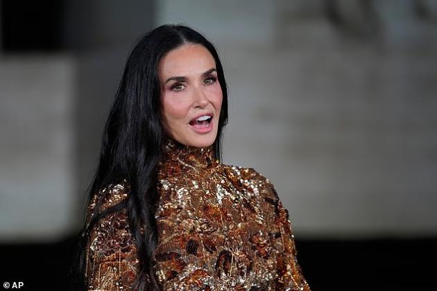 serena-vilijams-vidno-oslabena-kjerkata-na-kejt-mos-ubavica-poznatite-dami-na-gucci-nastan-vo-milano-foto-13.jpg