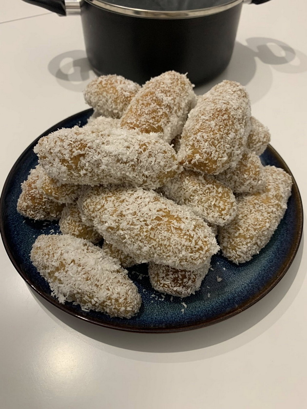 vo-kujna-so-angela-od-kochani-domashni-pivarki-so-kokos-i-orevi-po-recept-od-baba-i-03.jpg