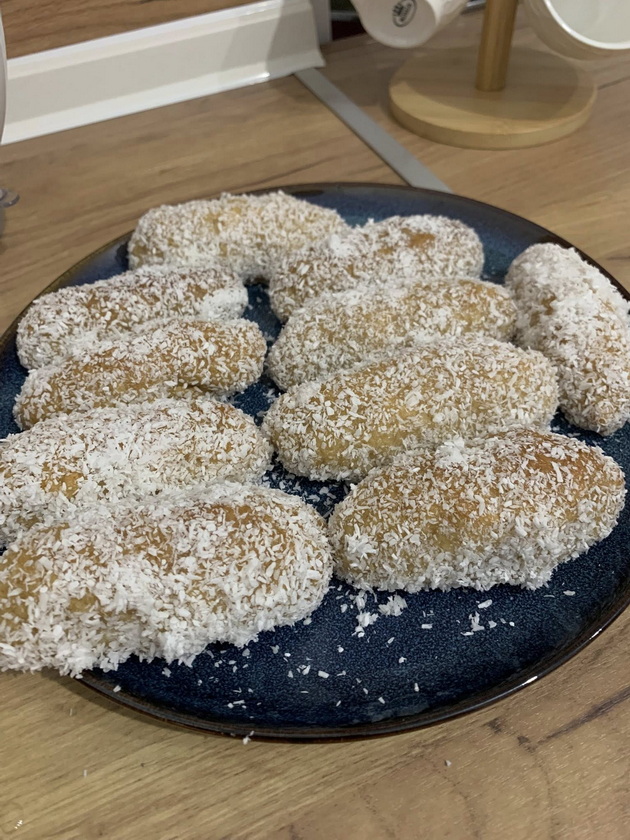 vo-kujna-so-angela-od-kochani-domashni-pivarki-so-kokos-i-orevi-po-recept-od-baba-i-06.jpg