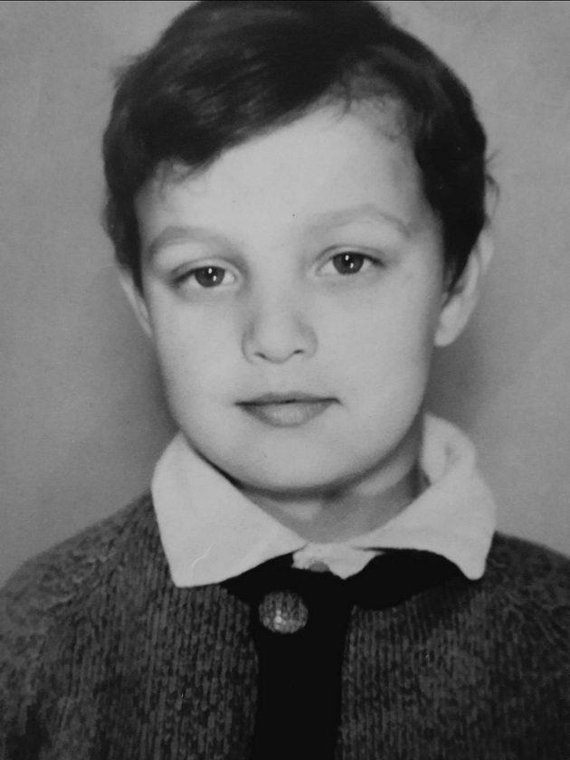 dragan-spasov-dac-so-fotografija-od-detstvoto-i-chestitashe-rodenden-na-majka-si-site-majki-se-dobri-no-samo-edna-me-saka-beskrajno-05.jpg