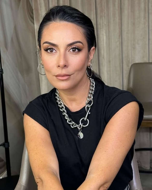 karolina-gocheva-45-i-zhivkica-kalenikova-47-bleskaat-vo-mladeshko-izdanie-pokraj-nivniot-drugar-dadar-08.jpg