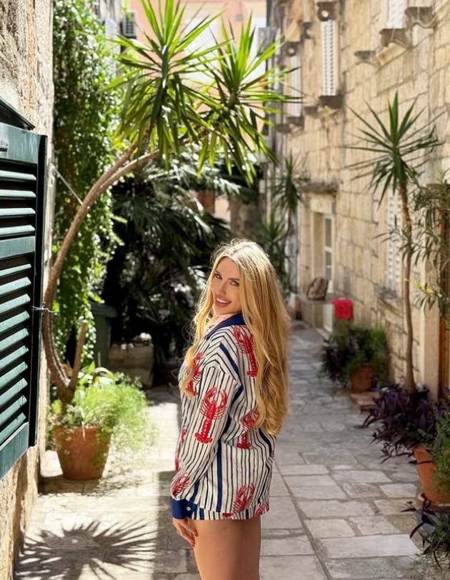 petra-ja-narekuvaat-najseksapilnata-doktorka-vo-hrvatska-hit-e-na-instagram-foto-04.jpg