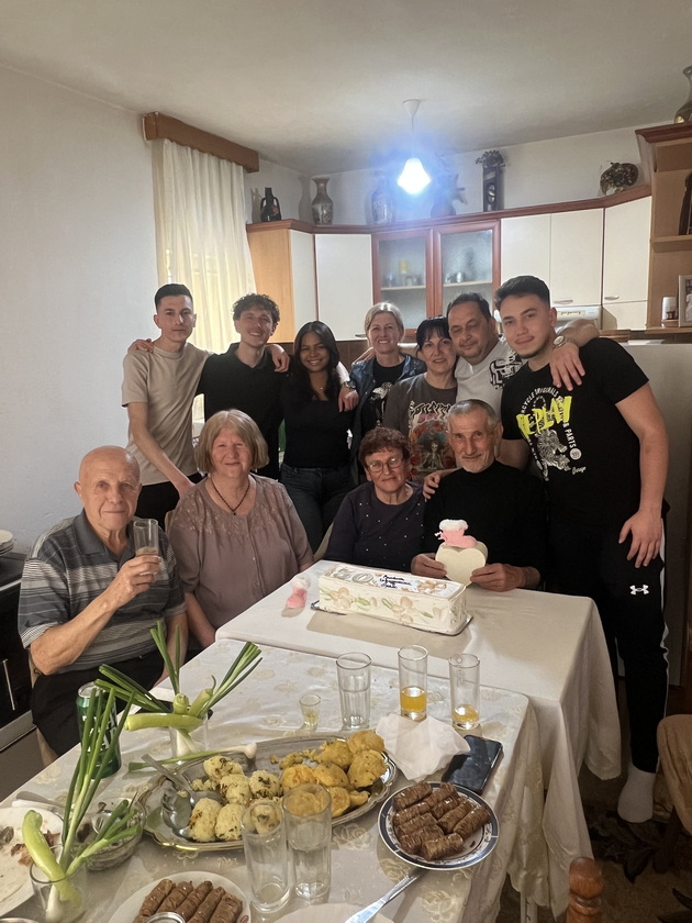 slavcho-od-ohrid-i-kamille-od-brazil-kjerkata-kje-ni-se-vika-elena-a-kje-se-rodi-vo-rio-de-zhaneiro-11.jpeg