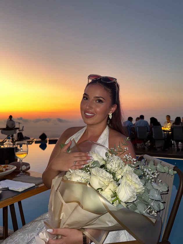 zaedno-sme-od-deca-olgica-todorova-24-od-kochani-imashe-magichno-zaprosuvanje-na-lefkada-od-sakaniot-miki-06.jpeg