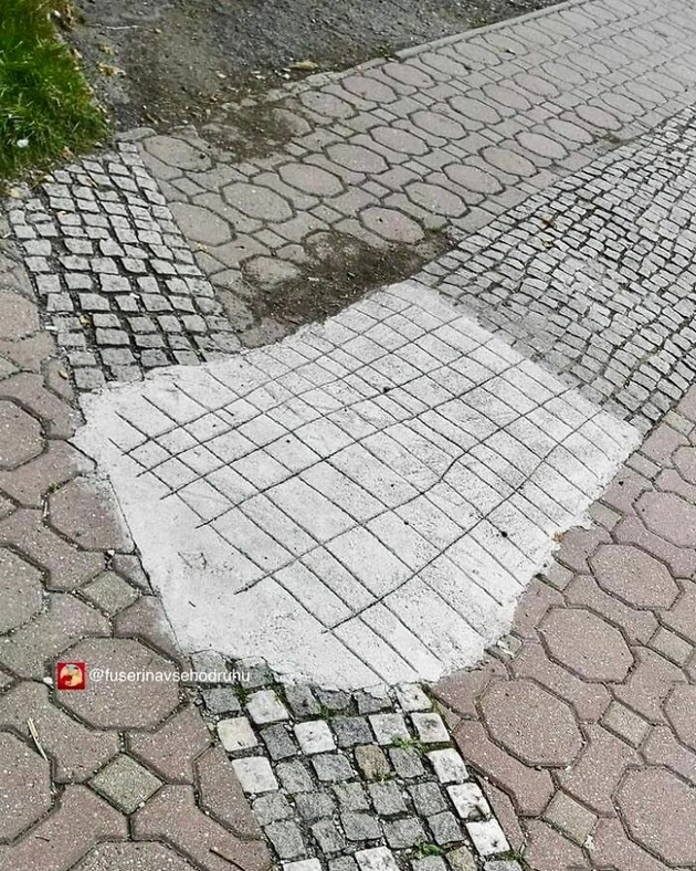 foto-kompilacija-smeshni-izvedbi-od-lugje-koi-reshile-da-bidat-sam-svoj-majstor-08.JPG
